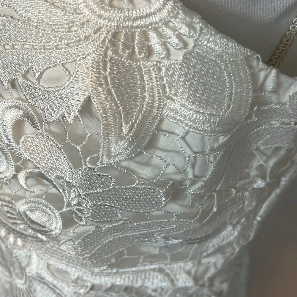 White Lace size 8 Likely women’s Dress - Picture 3 of 11